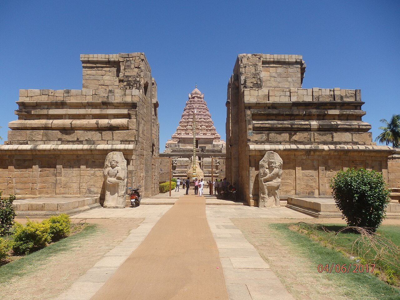 The monolithic Nandi (sacred bull) at Gangaikonda Cholapuram Temple